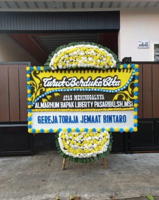 Papan Bunga Duka di Mare Gam